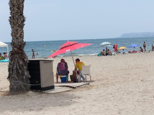 Vecinos del sur de Alicante denuncian el 