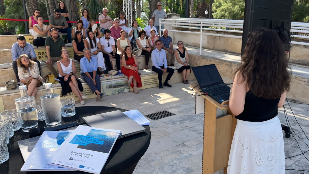 Aigües d’Elx presenta la Guía de Compra Pública Innovadora y lanza un reto sobre envases del agua