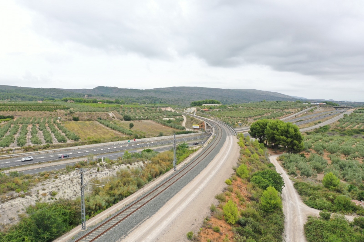 Transportes destina otros 17,8 millones a la duplicación de la vía entre La Encina y L’Alcúdia de Crespins