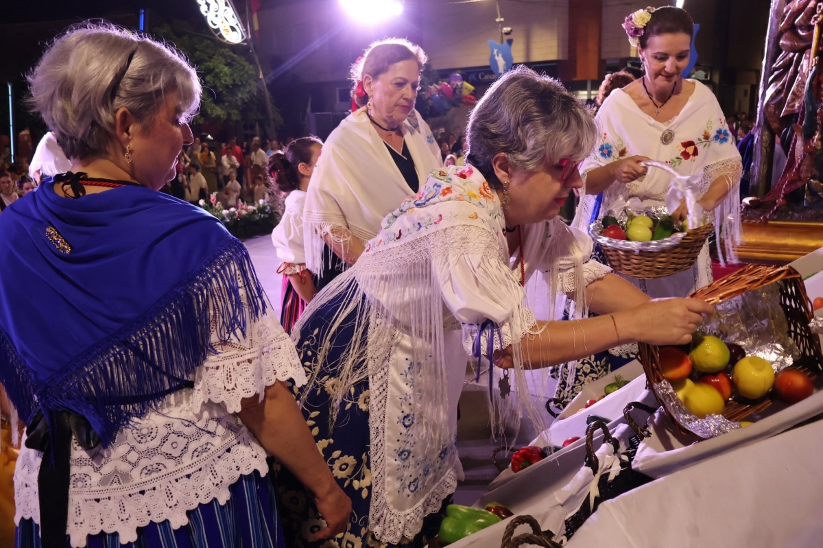 Las imágenes de las fiestas de San Pedro del Pinatar: devoción, tradición y generosidad a orillas del Mar Menor