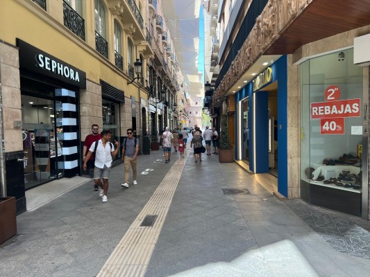 El pequeño comercio de Murcia se sube a la 'nube' para evitar la sequía de ventas del verano