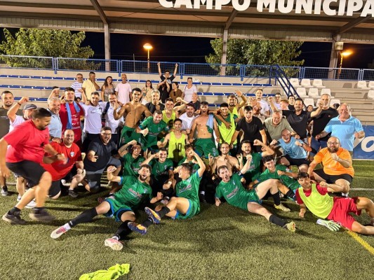 El Pinatarense es campeón de la Supercopa regional y jugará la previa de la Copa del Rey