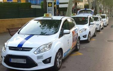 El pleno de Benidorm aprueba una subida de entre el 6 % y el 7,5 % de las tarifas del taxis para 2026