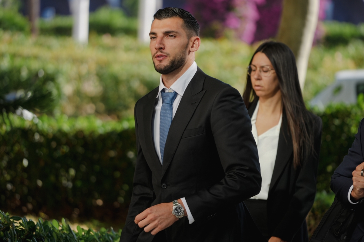 Rafa Mir recurre su condena y confía en seguir jugando al fútbol a nivel profesional