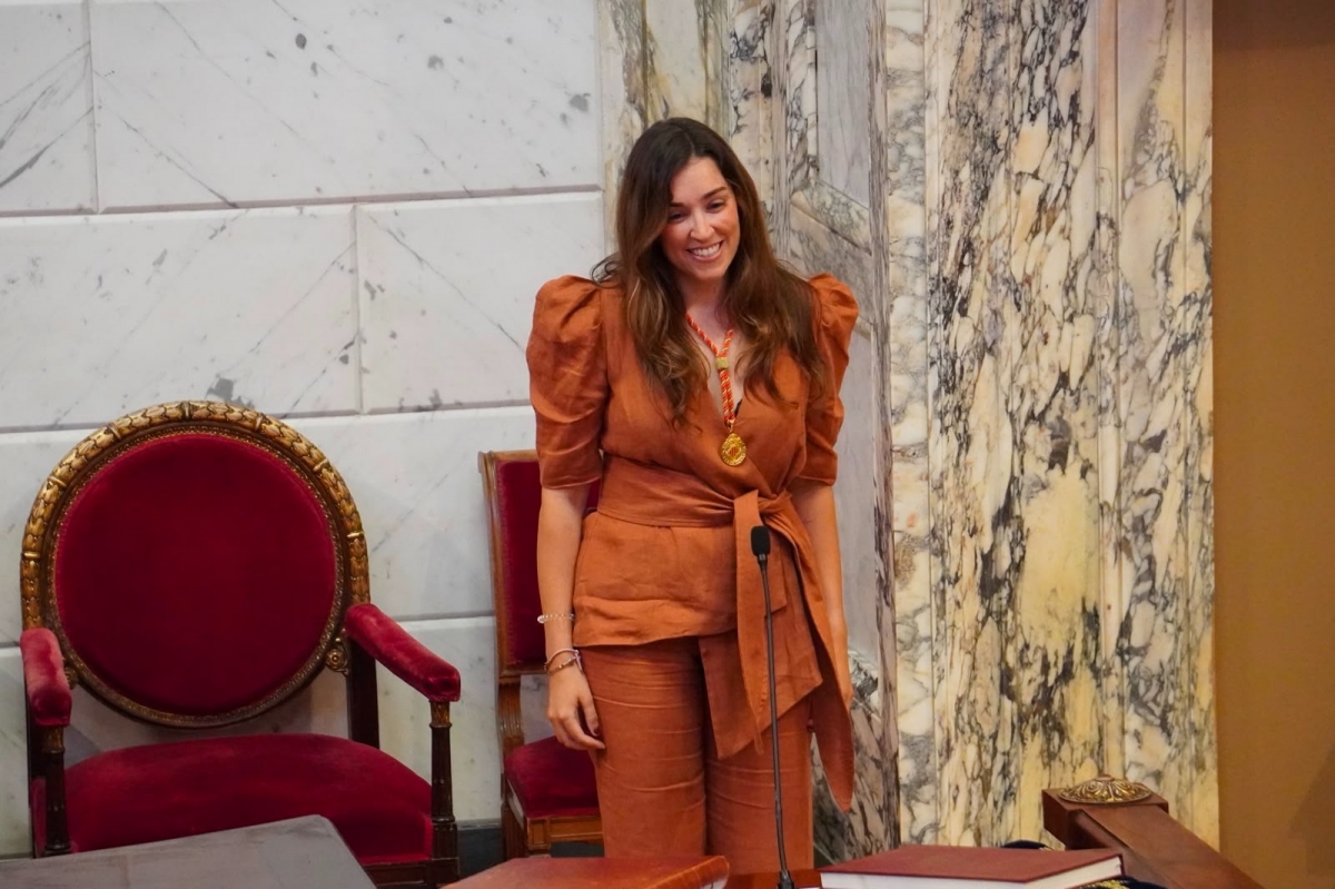 María Giner toma posesión como nueva concejala de Compromís en el Ayuntamiento de València