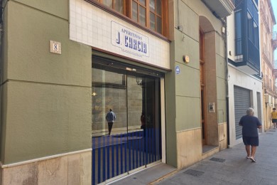La emblemática Papas J. García completa su traslado e inaugura su nueva tienda en el corazón de Castelló