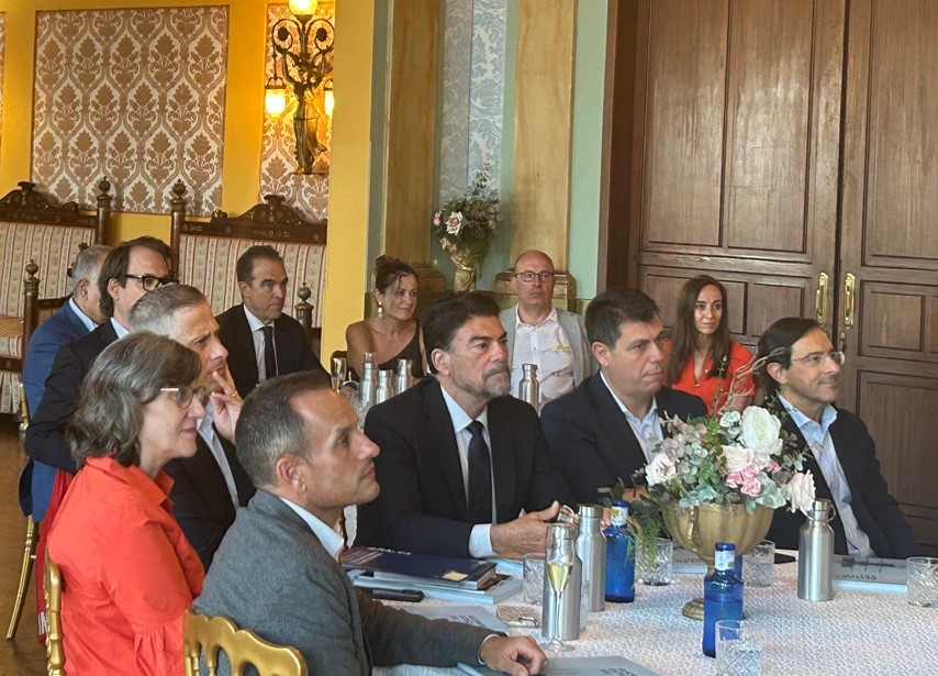 Alicante muestra a inversores alemanes su potencial, en coordinación con la Cámara y Elche