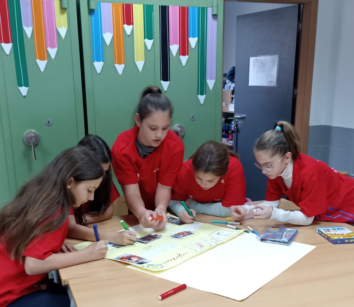 Trabajo en equipo, una de las claves del proyecto. - Foto: PAU BRETÓ Trabajo en equipo, una de las claves del proyecto.