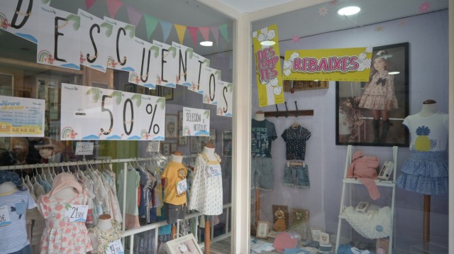 Quart de Poblet da la bienvenida a las rebajas de verano en el comercio local   