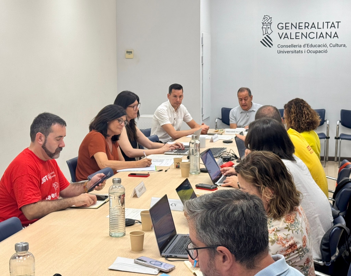 Educación propone la jornada de 35 horas, 6 días de asuntos propios y desconexión digital