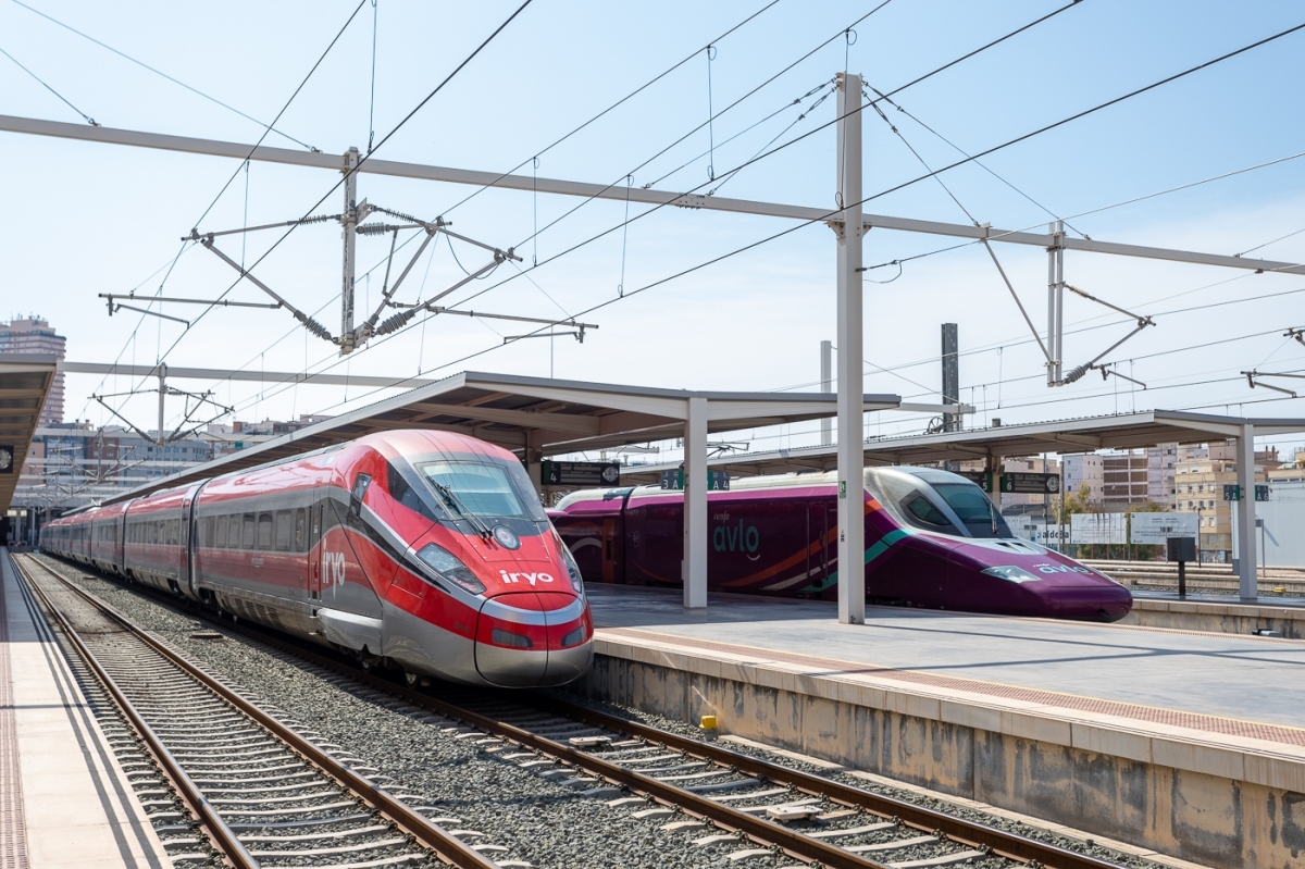 Menos viajeros: el corredor de alta velocidad Alicante-Madrid cae un 6% en el arranque de año