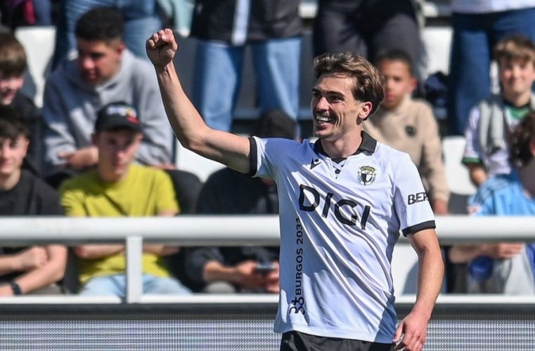 El Castellón confirma el fichaje de Iñigo Córdoba