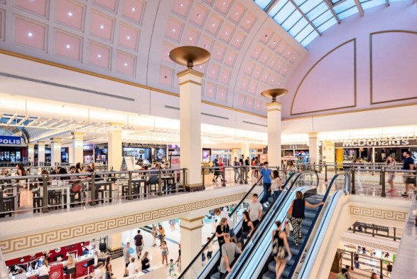 Cambio de dueño: un fondo noruego se impone en la puja por el centro comercial Plaza Mar 2 de Alicante 
