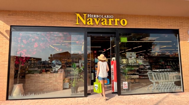Herbolario Navarro factura 65 millones de euros en 2025, crece un 30% y acelera su expansión