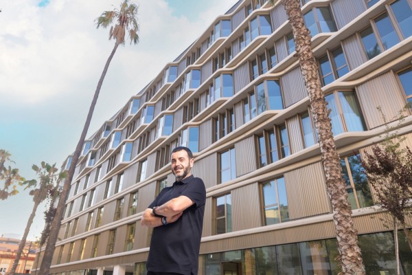 El nuevo Intelier Malvarrosa Plaza presenta una propuesta gastronómica con el cocinero Ricard Camarena