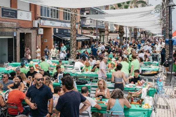 'Sant Pere recicla en verd': Castelló fomenta en una campaña el reciclaje de vidrio en las fiestas del Grau