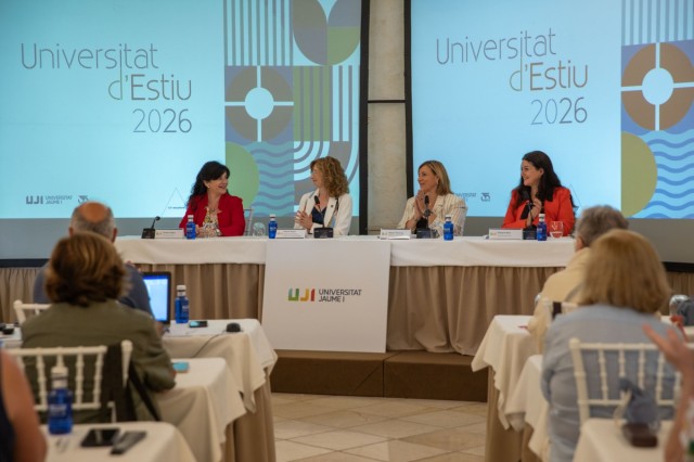 La Universitat d’Estiu de la UJI reúne en Benicàssim a los premios Planeta Posteguillo, Sierra y Gabás
