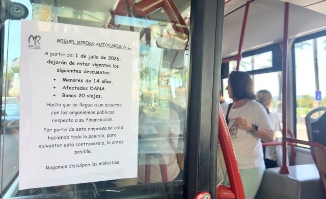 Cullera denuncia que la Generalitat deje de bonificar el precio de autobús y 