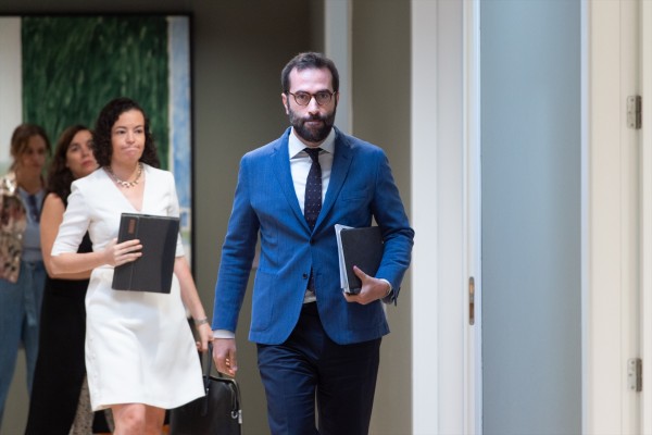 Cuerpo confía aún en un acuerdo con el PP sobre el Banco de España pese al veto a Escrivá
