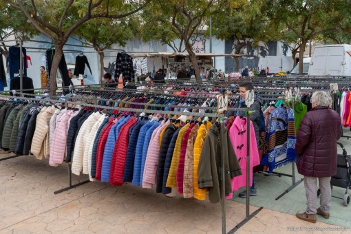 Los mercadillos de Cartagena contarán con una regulación para la venta de ropa de segunda mano