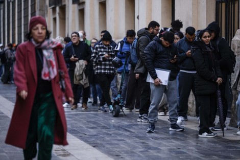 Casi 1,2 millones de inmigrantes han pedido regularizarse, 167.000 (el 14,2%) en la Comunitat Valenciana