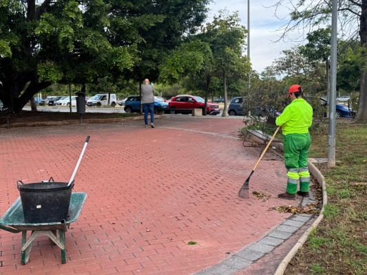 El PSOE insta a Barcala a saldar la deuda con Anilia en su contrato de poda de jardines