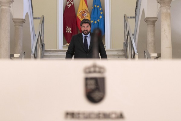 El nuevo Gobierno de Miras (sin Vox) apuesta por perfiles de 'la casa' y remarca el acento empresarial