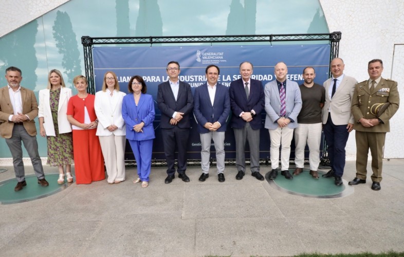 La Comunitat lanza un plan de 100 millones en defensa para salir del ostracismo en España