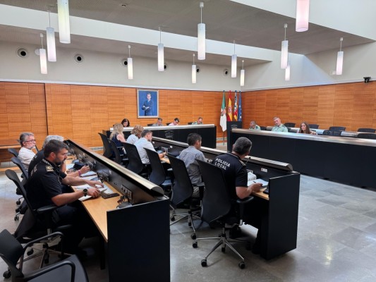 La Policía Local de San Vicente prestará más de 400 servicios durante las Hogueras y Barracas