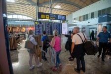 El termómetro turístico: los vuelos se disparan un 10% en el Miguel Hernández en el inicio del verano