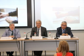 Los economistas valencianos avisan que la regularización requiere transferir recursos a las CCAA y estimular la vivienda
