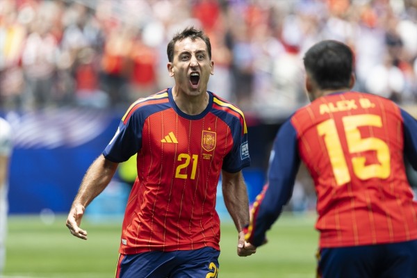 Oyarzabal supera a Morientes e iguala a Hierro con su vigésimo noveno gol
