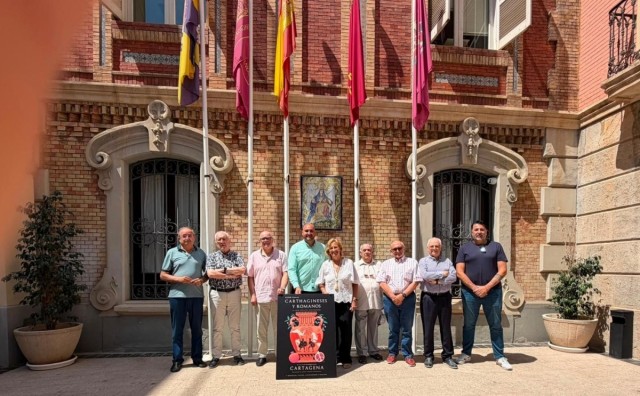 Presidente y expresidentes de la Federación de Tropas y Legiones reclaman una réplica oficial de la Loba Capitolina para Cartagena