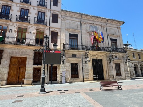 Sueca ofrece un servicio de bus gratuito para facilitar el transporte al alumnado del IES Joan Fuster
