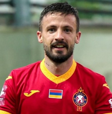 El extremo Javi Moreno, sexto jugador fichado este verano por el Real Murcia
