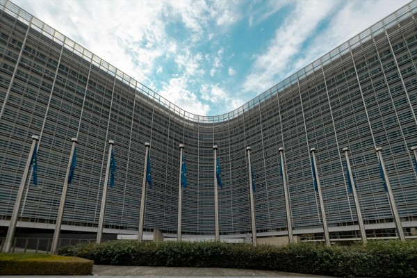 Bruselas reduce un 60% la información obligatoria sobre sostenibilidad para las empresas