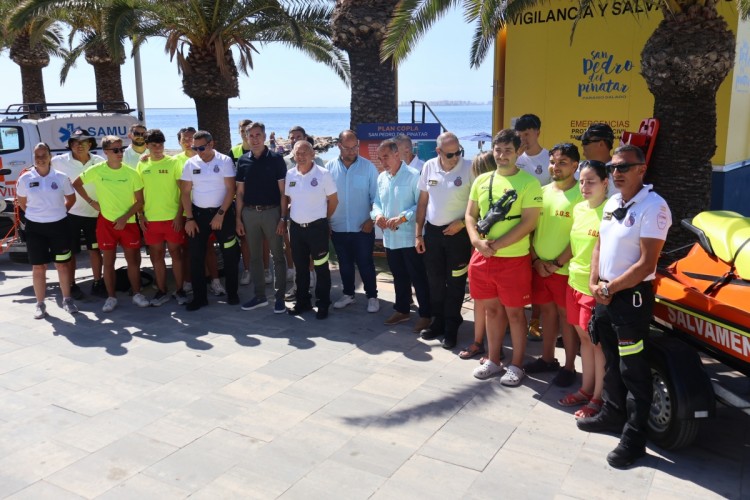 San Pedro del Pinatar refuerza la vigilancia en sus playas con casi 50 socorristas y nuevas infraestructuras