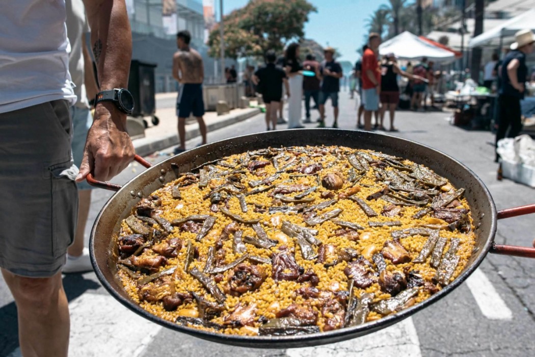 Más de 8.000 personas disfrutan del tradicional Día de las Paellas de las fiestas de Sant Pere del Grau