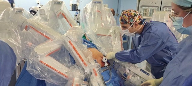 El Hospital de La Ribera supera las 500 intervenciones con cirugía robótica en cuatro especialidades