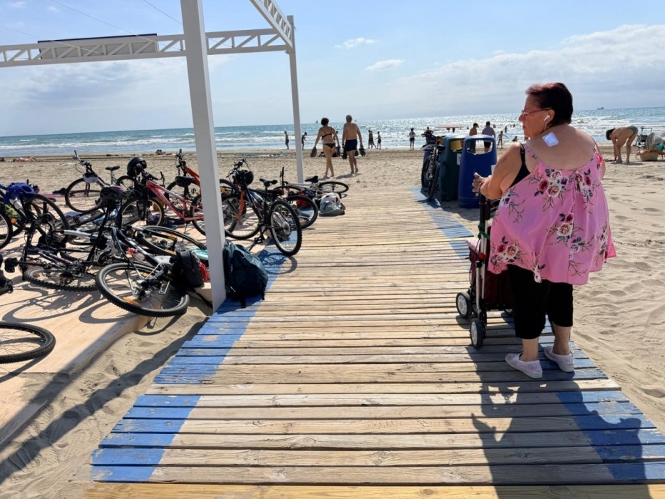 El PSPV denuncia nuevas deficiencias en las playas accesibles de Castelló 