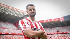 El mediocentro parisino Justin Smith firma por tres cursos con el CD Eldense