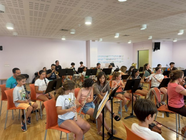 El Centre Municipal de les Arts de Burriana recibe 1.100 solicitudes para el próximo curso, un 10% más que el año pasado