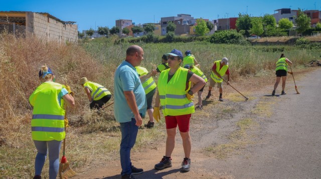 Onda refuerza la limpieza de caminos y la prevención de incendios con una nueva brigada de 13 efectivos