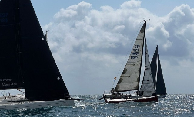 Guaguanco IV llega el primero a Alicante y gana la regata del 28 TabarcaVela en ORC A Dos
