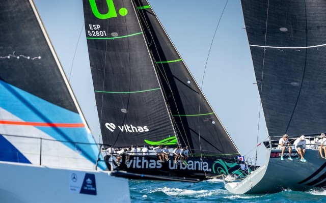 La flota del Trofeo SM la Reina 2026 completó una segunda jornada de vientos irregulares