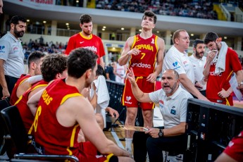 Shengelia y Reed remontan 22 puntos para acabar con el invicto de Chus Mateo
