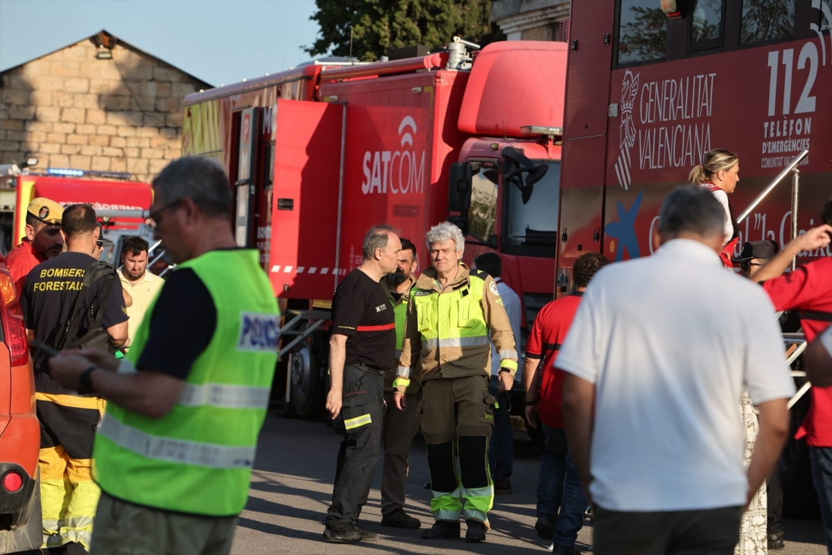 Puesto de mando del incendio de Soneja.