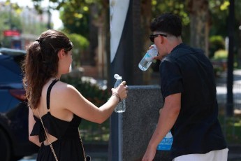 Sanidad avisa de riesgo alto por calor en más de 260 municipios de 16 comarcas