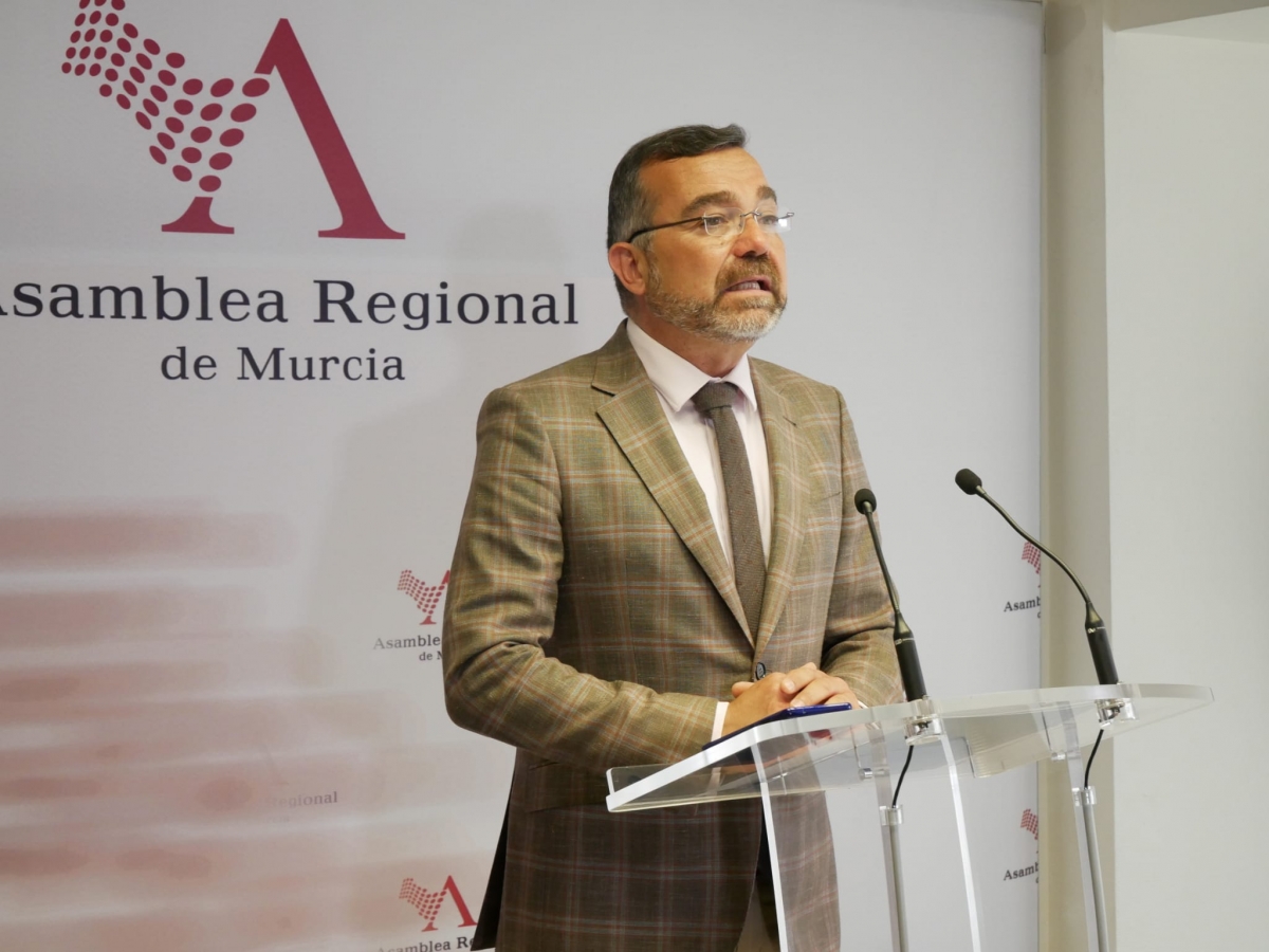 Carlos Albaladejo.