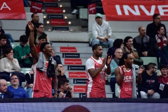 Devontae Cacok y Kelan Martin, sujetos al derecho de tanteo en el UCAM Murcia CB